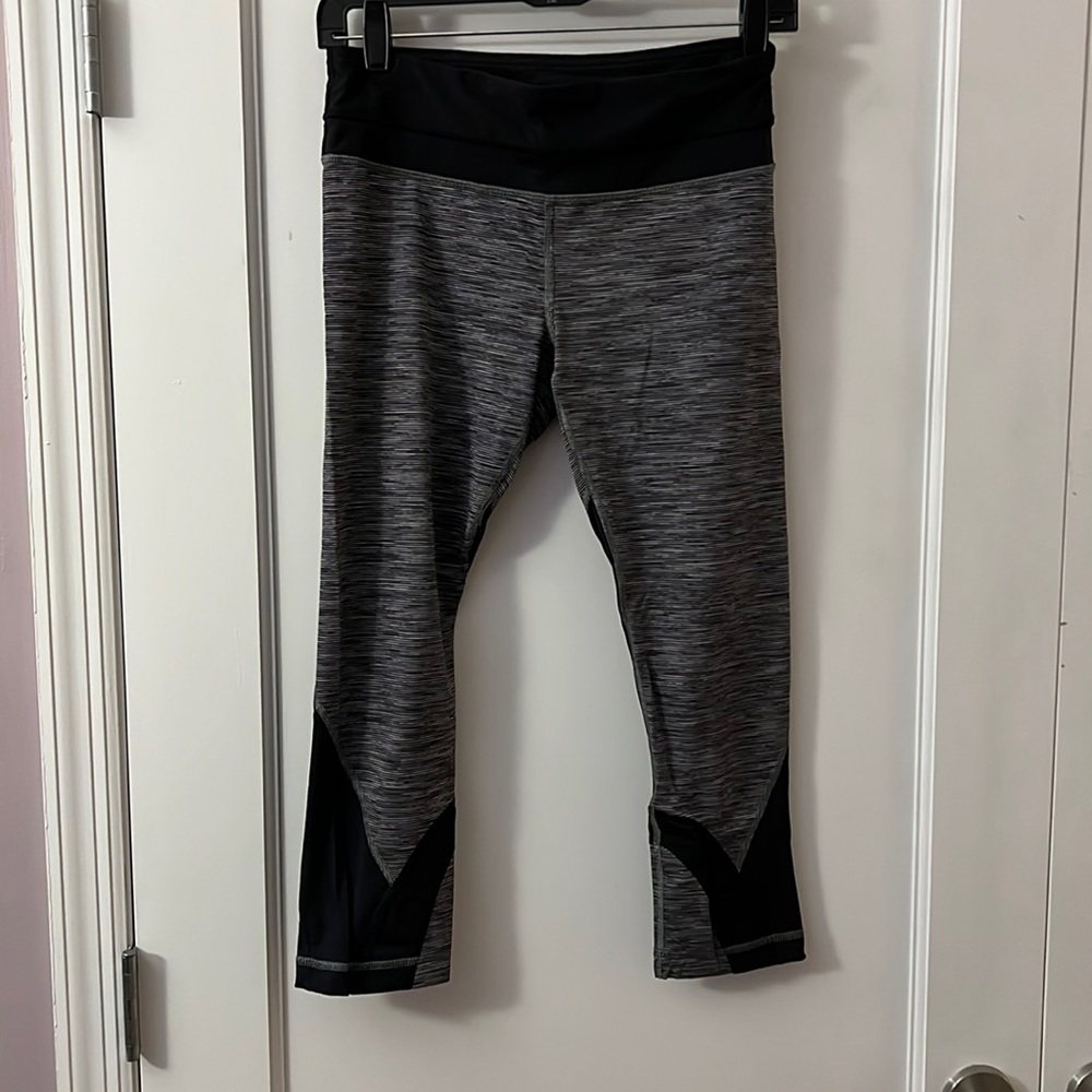 Lululemon Run Inspire Crop Size 6